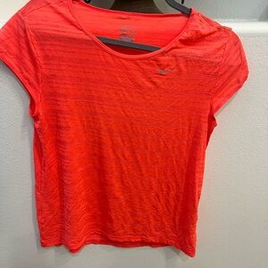 Women’s Nike t-shirt